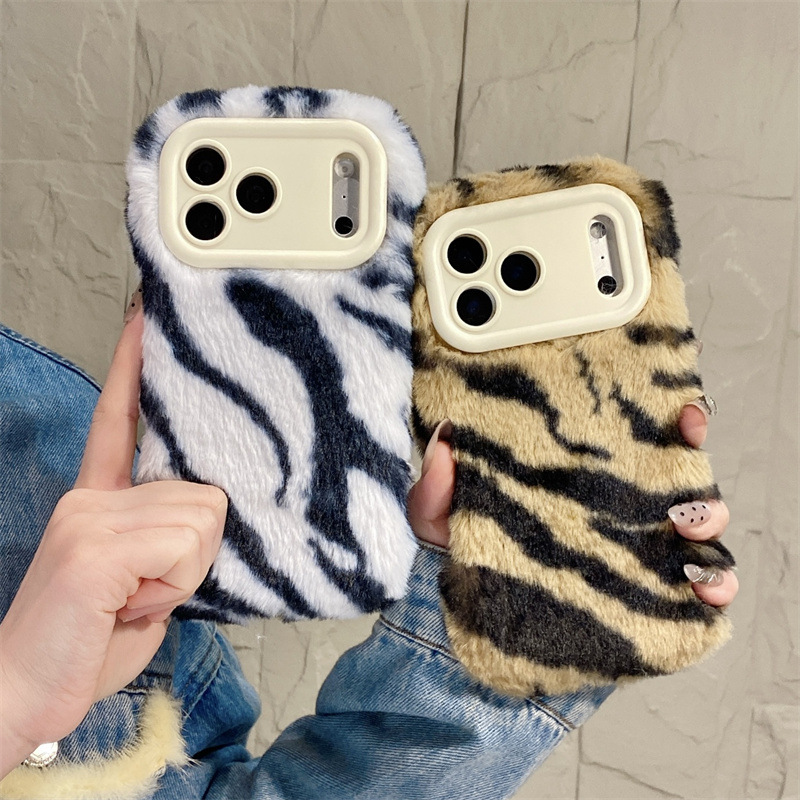 Phone Cases Iphone 16 Pro - Роскошный плюшевый чехол с узором зебры